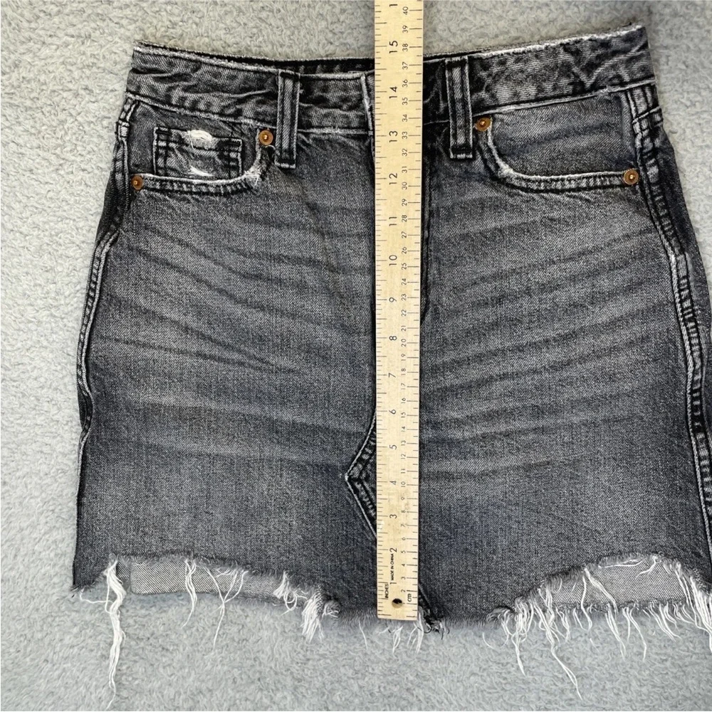 Abercrombie & Fitch Mini Skirt Women 00R 24 Black Gray Denim Raw Hem Y2K Party